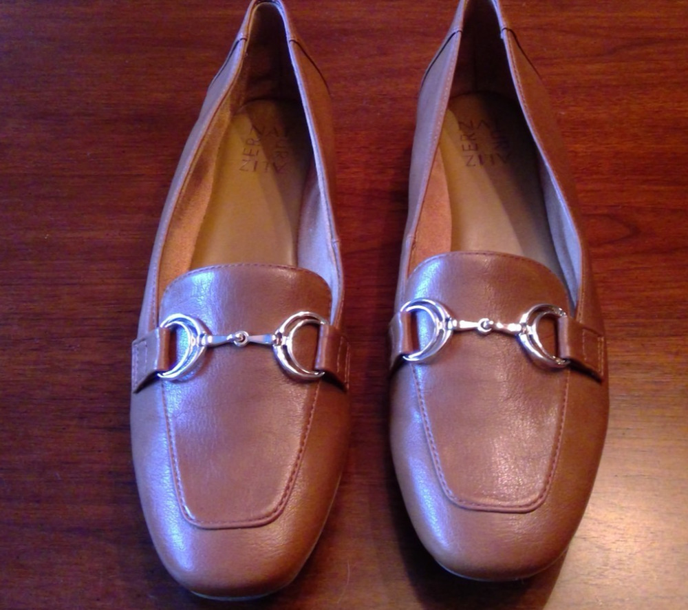 Natrualizer Kamryn, English Tea loafer 8.5 Casual, preppy, dressy, gold buckle